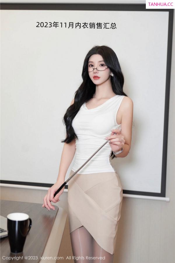 周于希dummy  [XiuRen]高清写真图 2023.11.17 No.7682 周于希Sally 美臀丝袜第16张图片